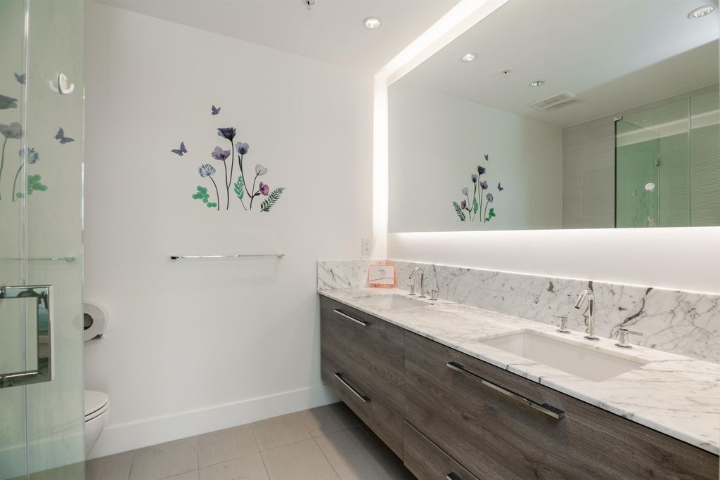 listing image 1104589474427795553