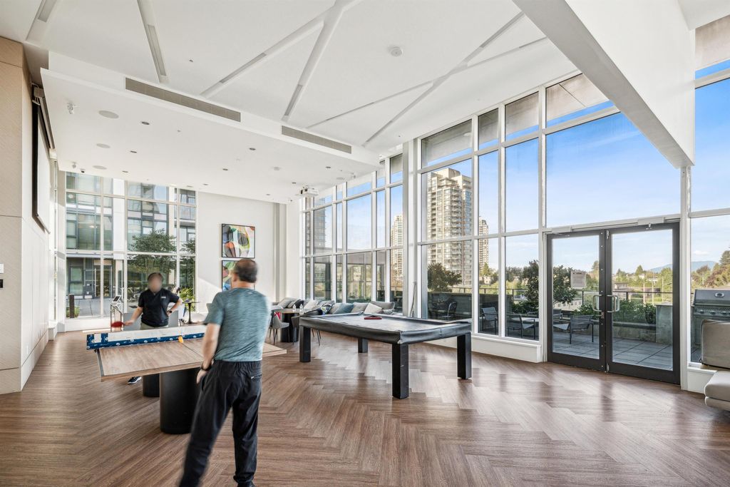 listing image 1101082049093113713