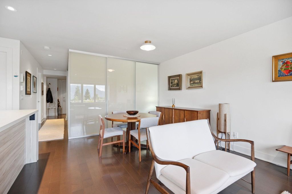 listing image 1100585330327626041