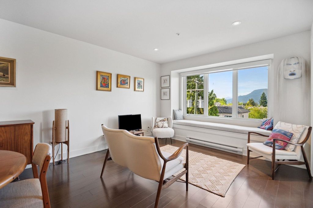 listing image 1103363220607356877