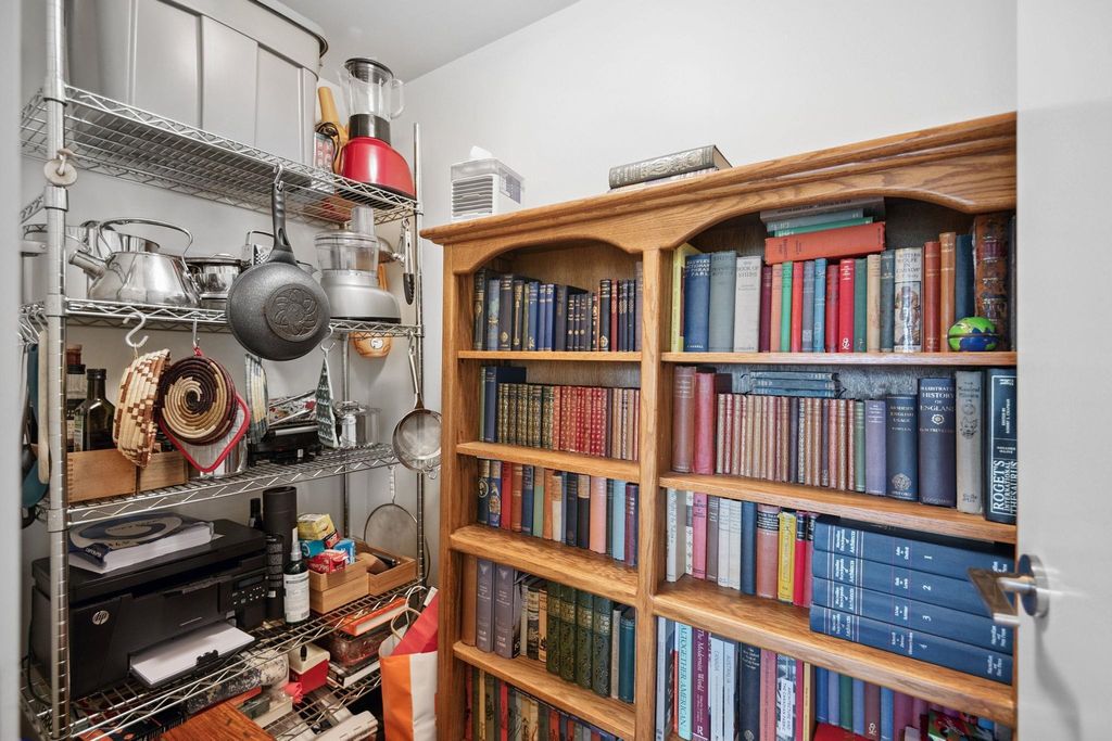 listing image 1102280151286519281