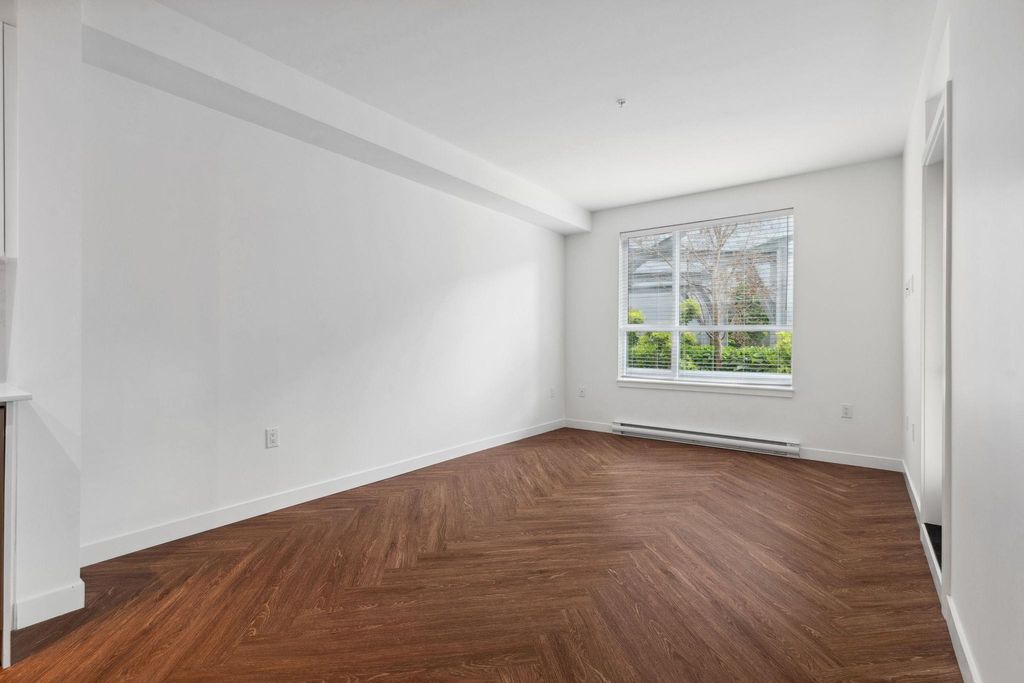 listing image 1104491645923781119