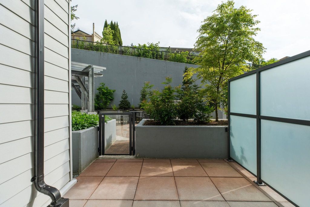 listing image 1101282143473219553