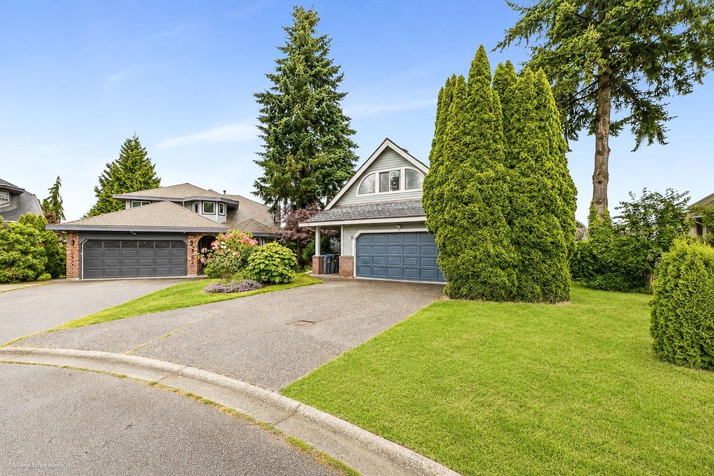 Photo of 16375 Middleglen Place, Surrey, BC V4N 1X7 (MLS # R3157608)