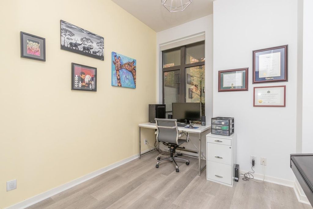 listing image 1101614436730523783