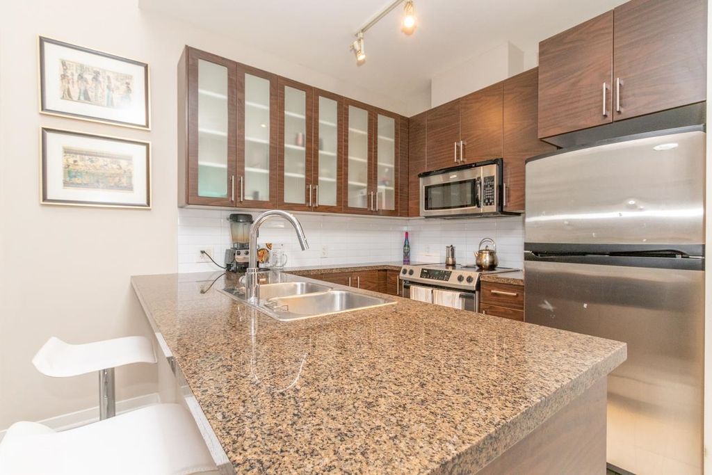 listing image 1103672771912046786