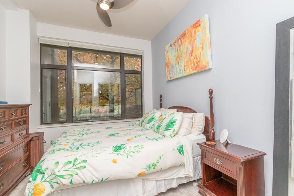 listing image 1103399327238583959
