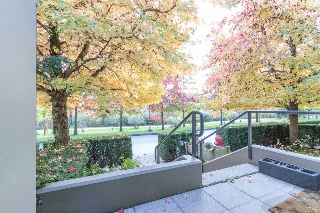 listing image 1105498926524349789