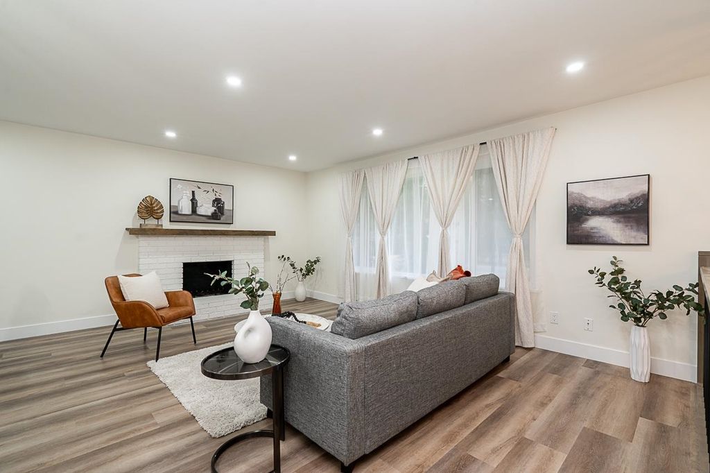 Photo of 20073 42 Avenue, Langley, BC V3A 3A6 (MLS # R3066523)