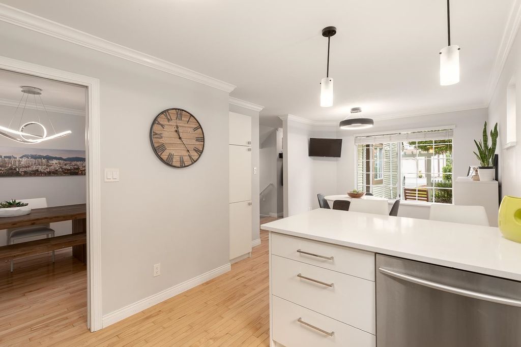 listing image 1102897665417230414