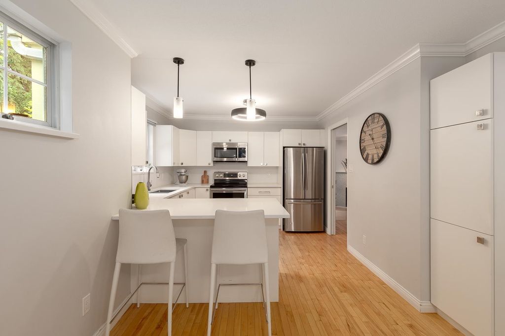 listing image 1109141154302772808