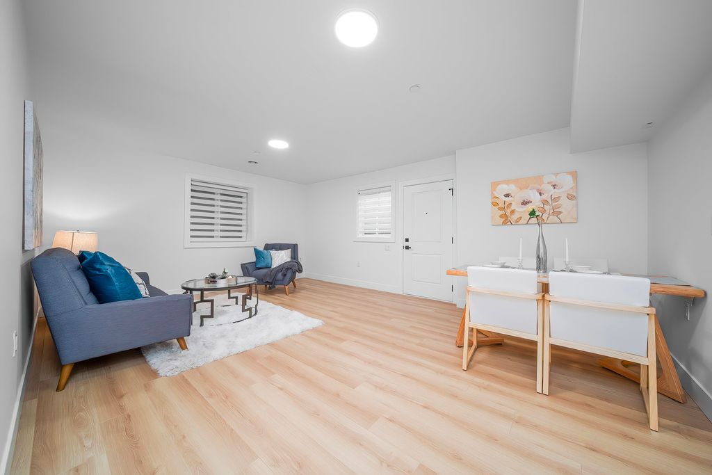 listing image 1101558191447584969