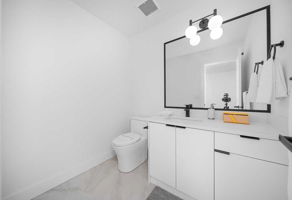 listing image 1105667902498481307
