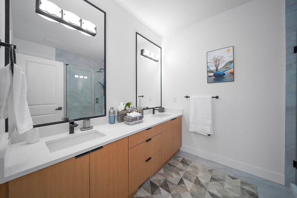 listing image 1104904094904485148