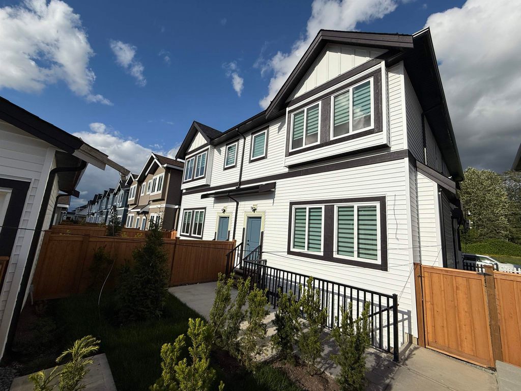 listing image 1101895095817204611