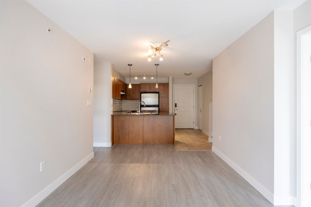 listing image 1103798586317299287
