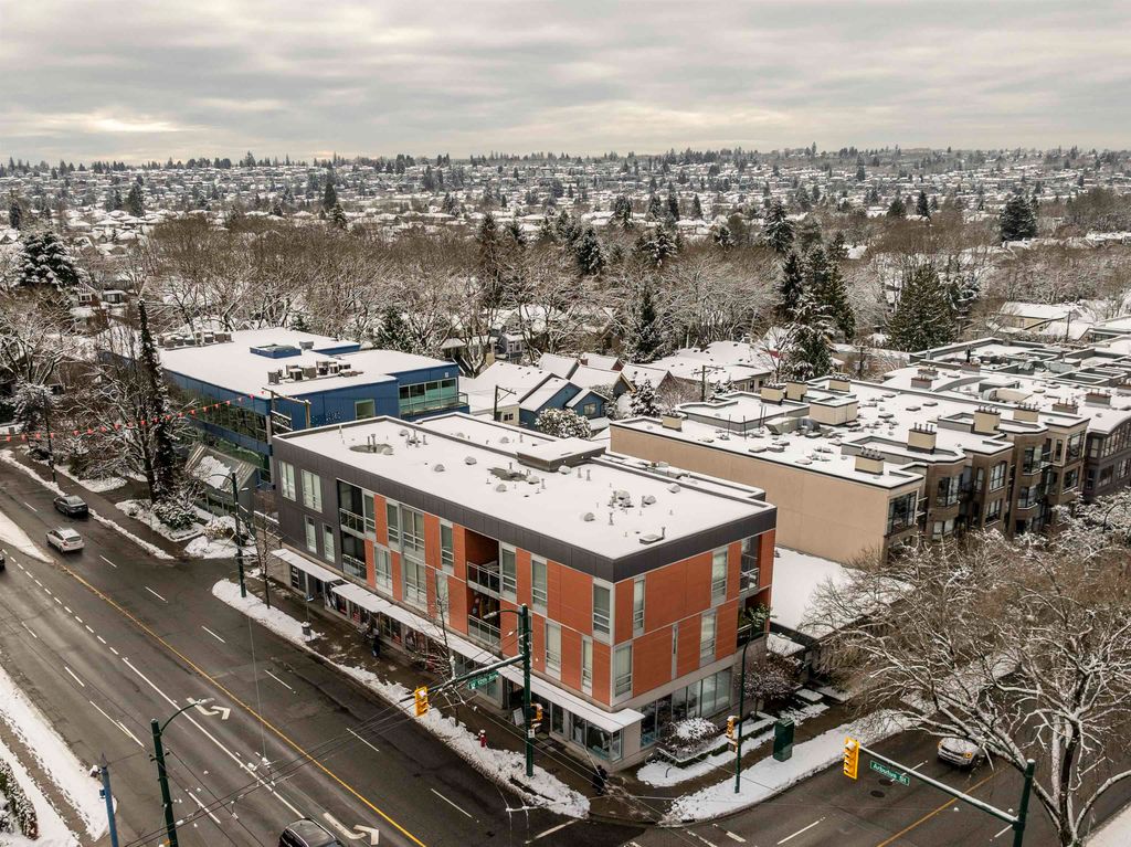 listing image 1106465880169643186