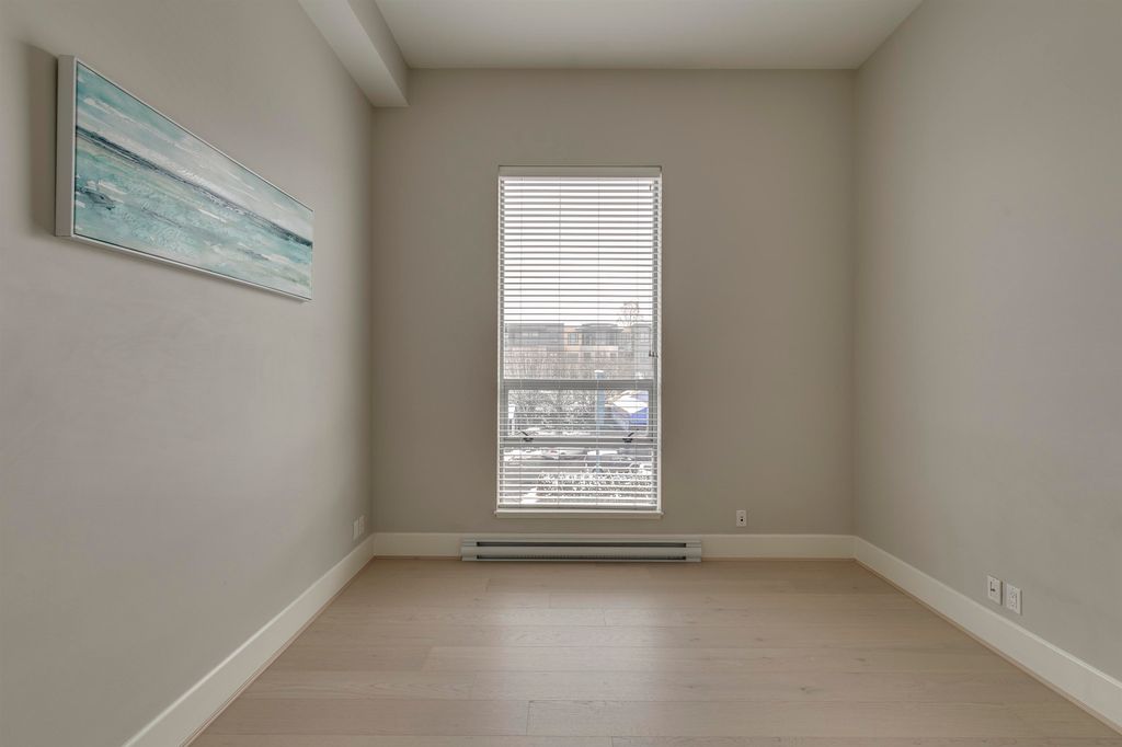 listing image 1101373054634226897