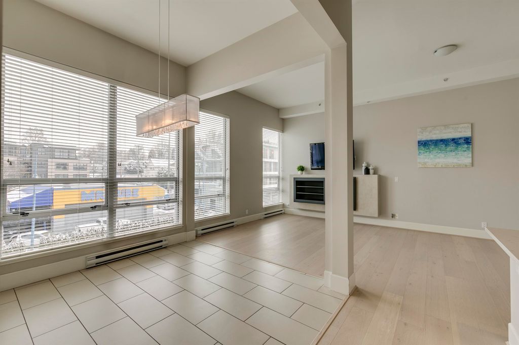 listing image 1108914078701446797