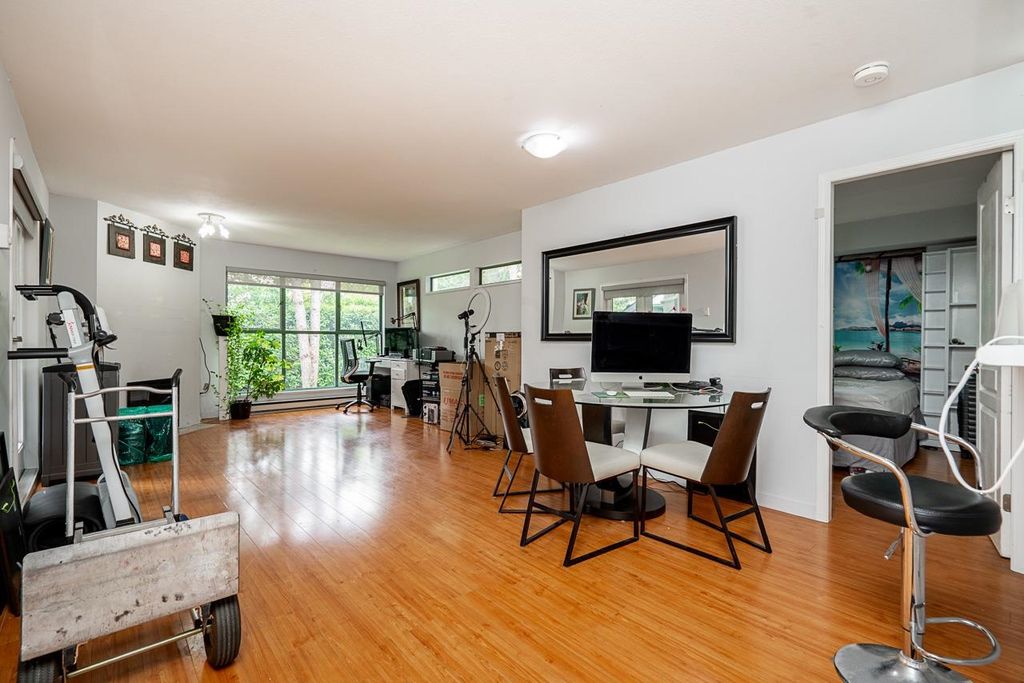 listing image 1100614683639343900