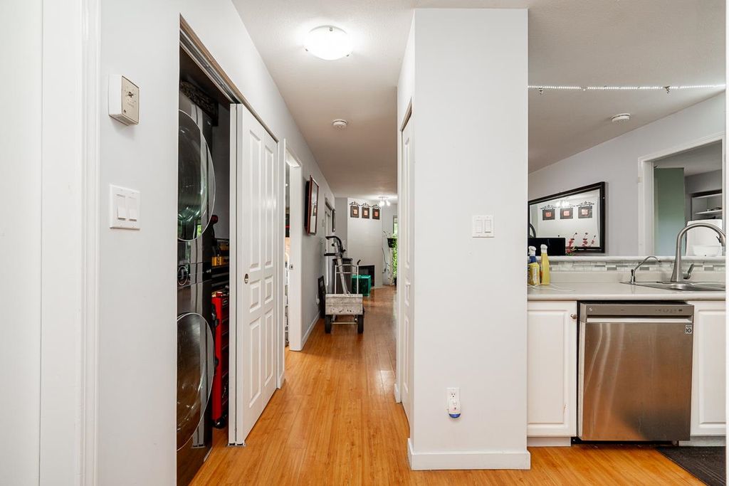 listing image 1101955180140958661