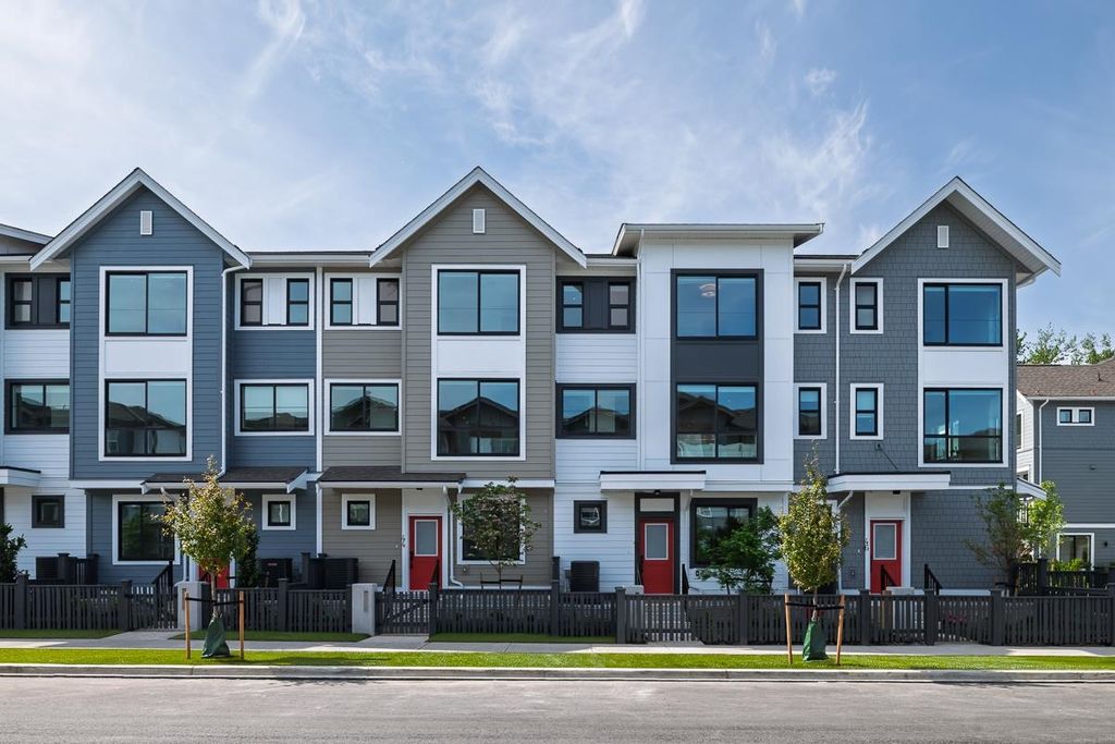 Photo of 7574 207 Street #43, Langley, BC V2Y 2A5 (MLS # R3132228)