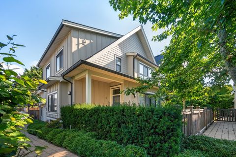 5071 Steveston Highway 9 Richmond BC V7E 2K5