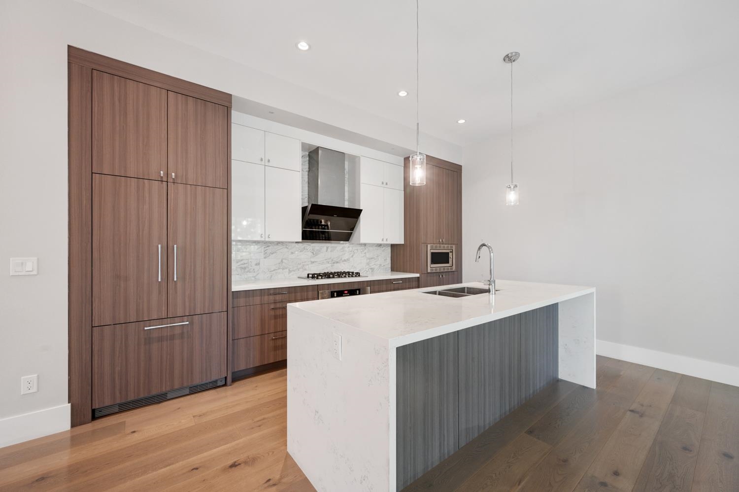 5071 Steveston Highway 9