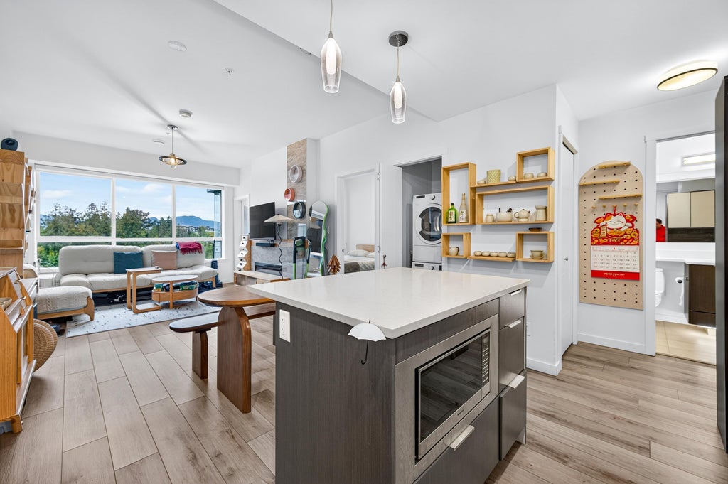 Photo of 11639 227 Street #401, Maple Ridge, BC V2X 9B2 (MLS # R3161504)