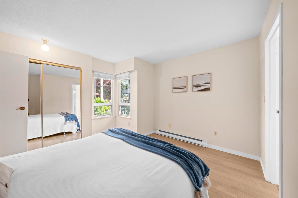 listing image 1103096466610108943