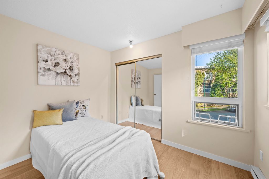 listing image 1102196400873944041