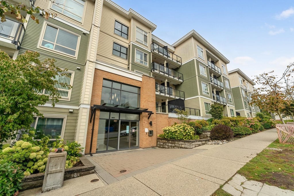 Photo of 13789 107a Avenue #316, Surrey, BC V3T 0B8 (MLS # R3172088)