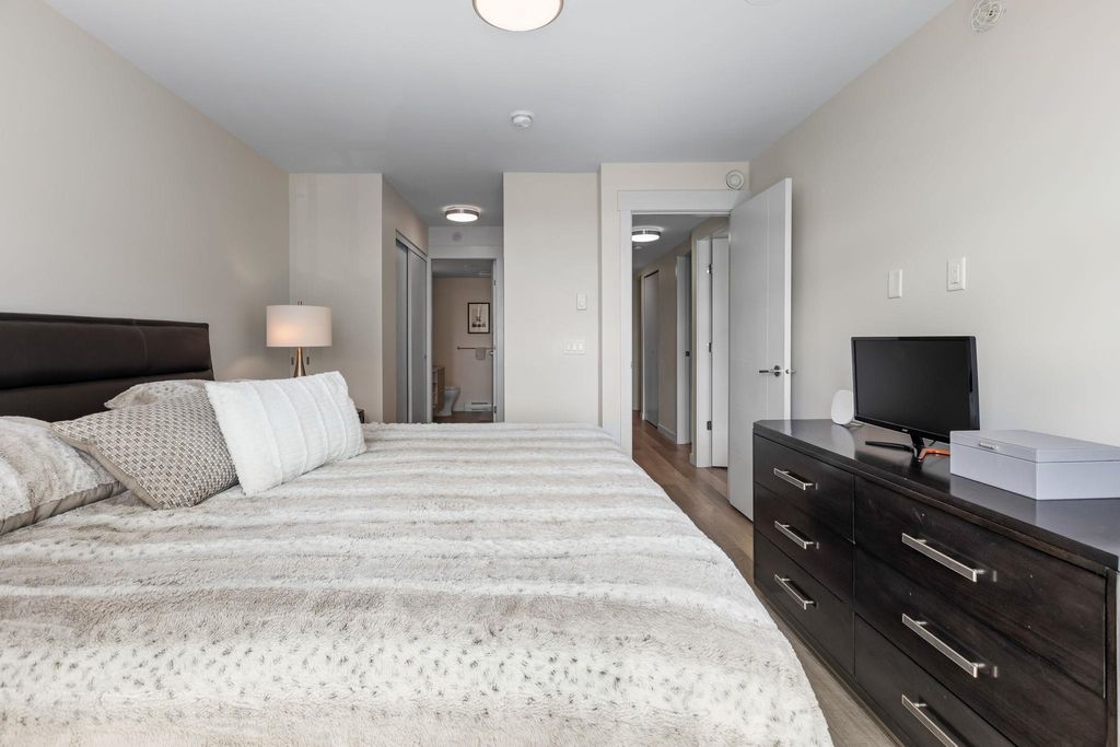 listing image 1101747008633339964