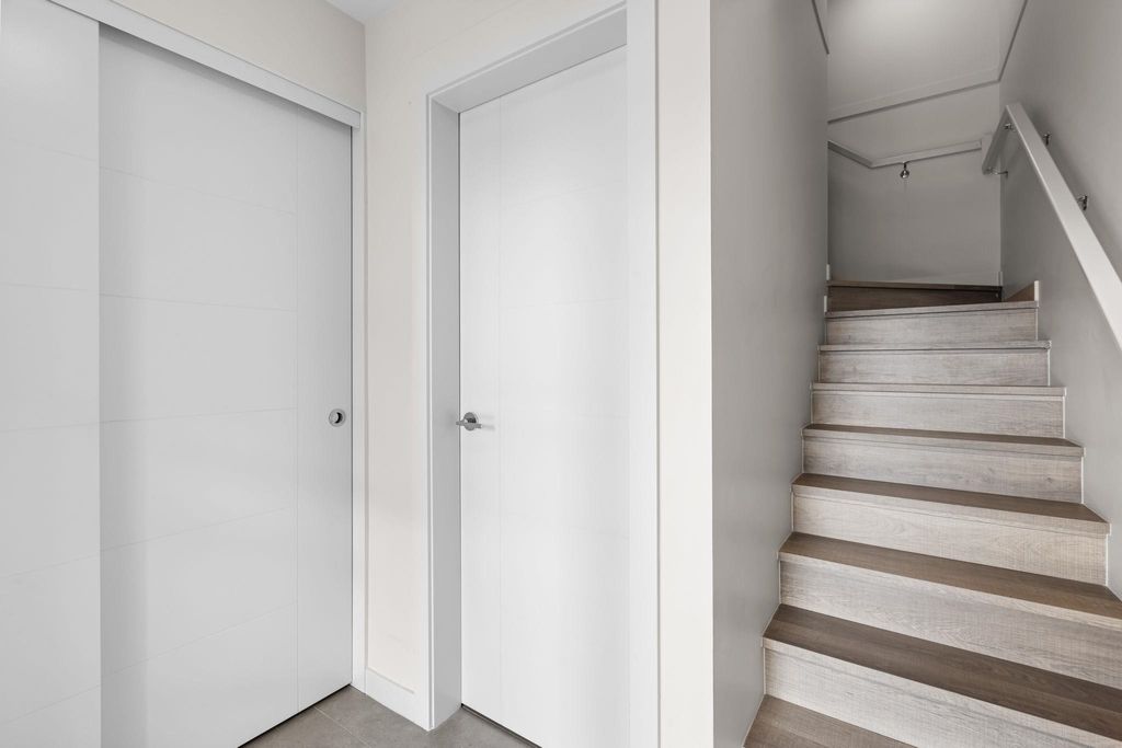 listing image 1100980646027920777