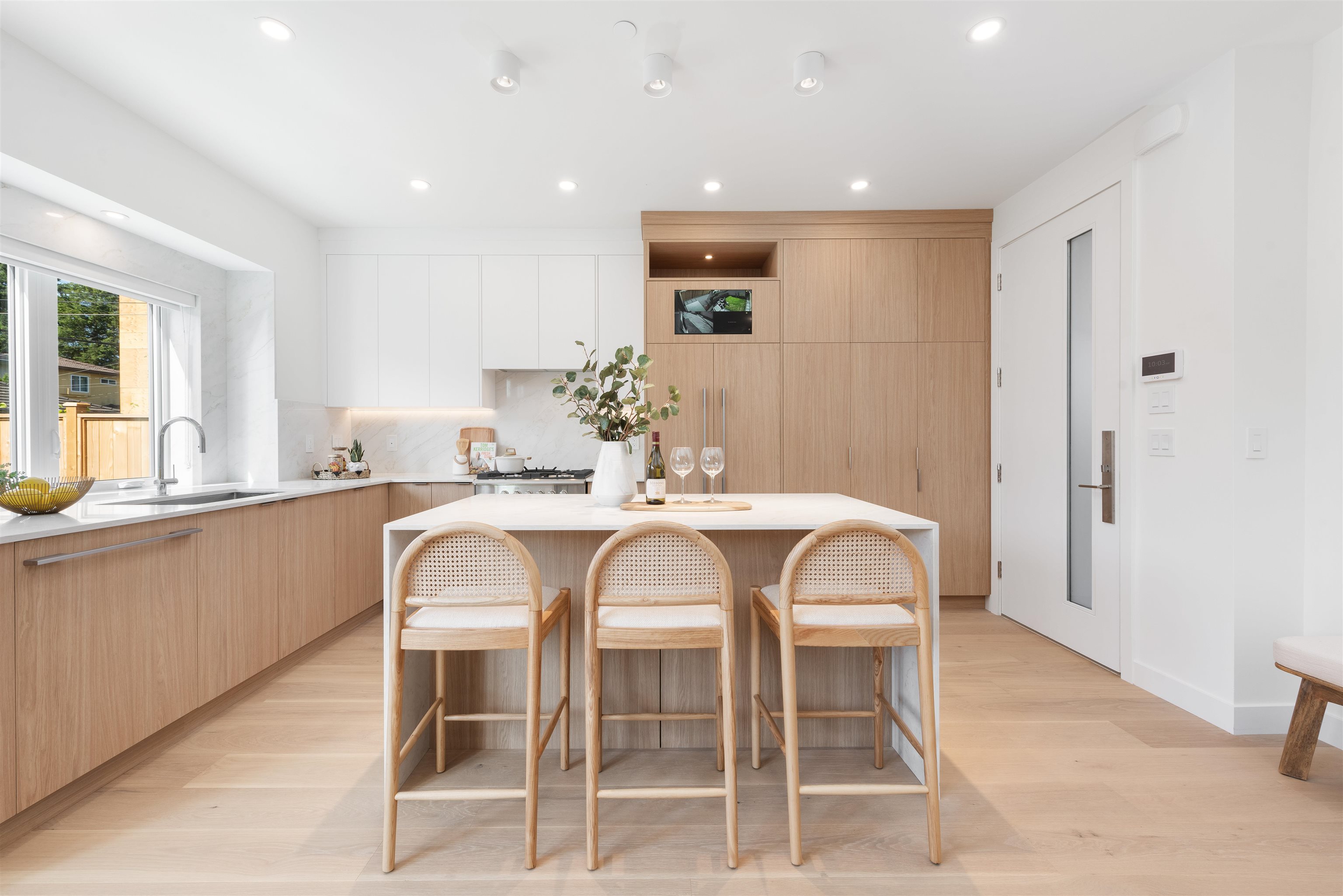 2750 W 19th Avenue 2