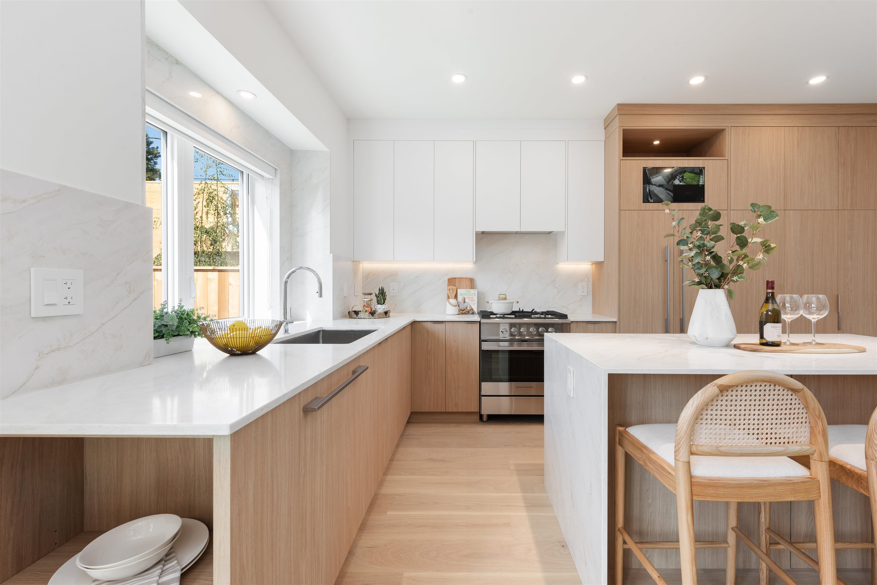 2750 W 19th Avenue 2