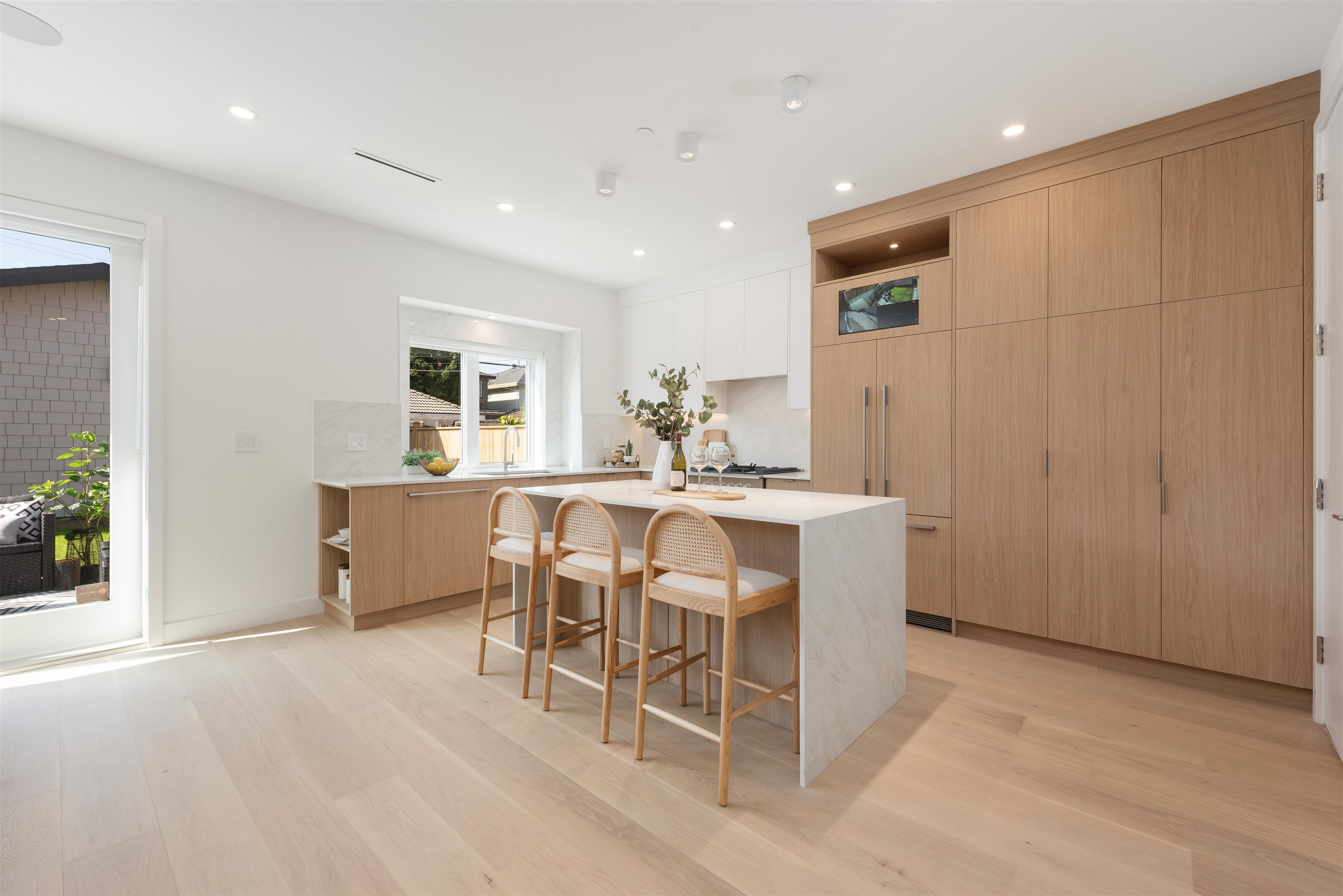 2750 W 19th Avenue 2