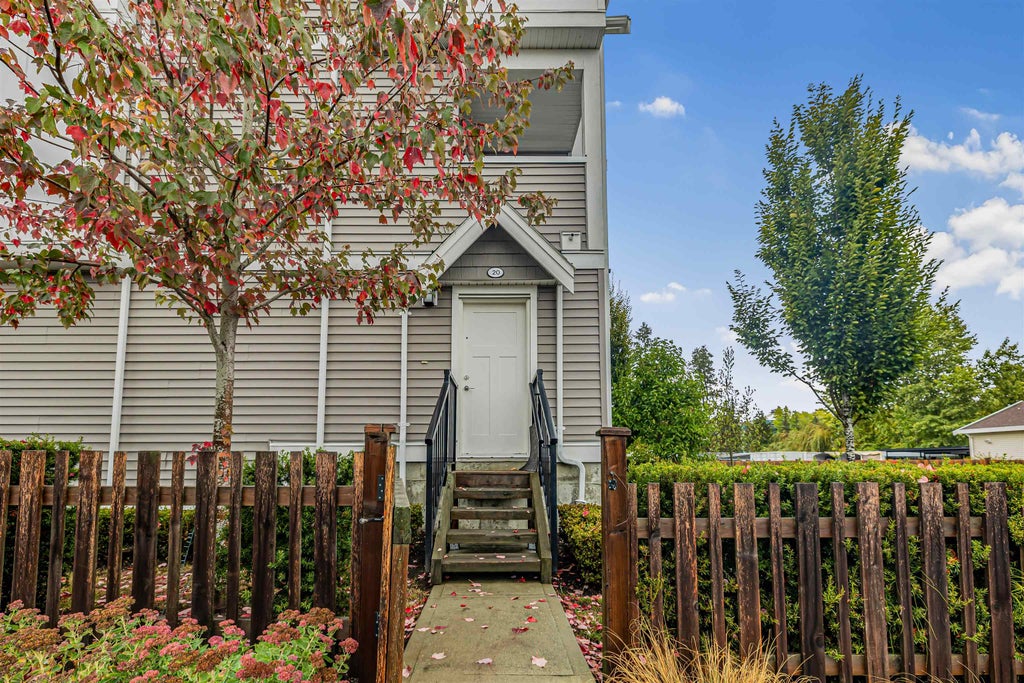 Photo of 8033 166b Street #20, Surrey, BC V4N 6G7 (MLS # R3171201)