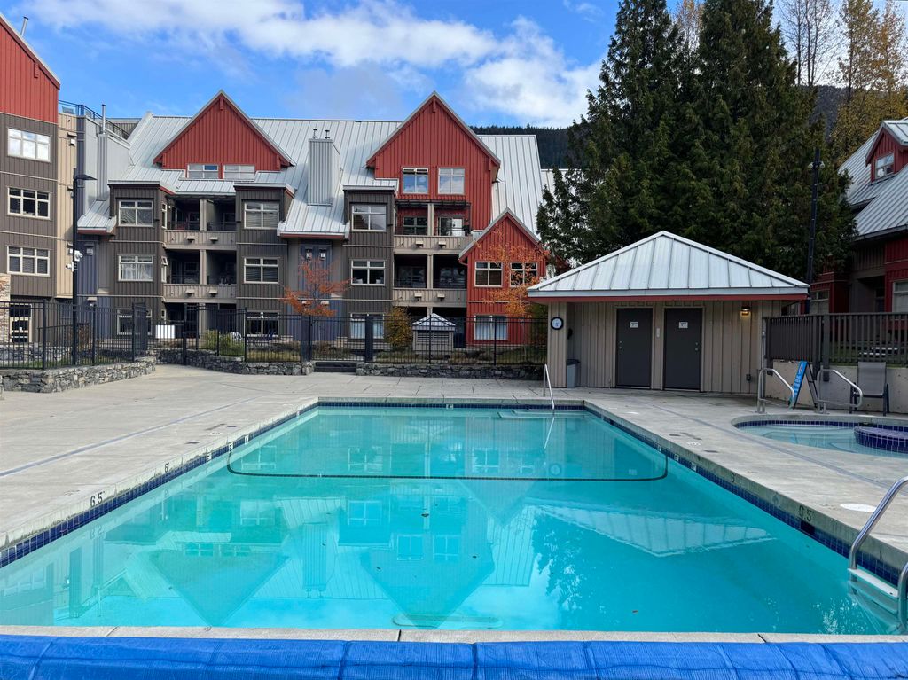 listing image 1104713121069969794