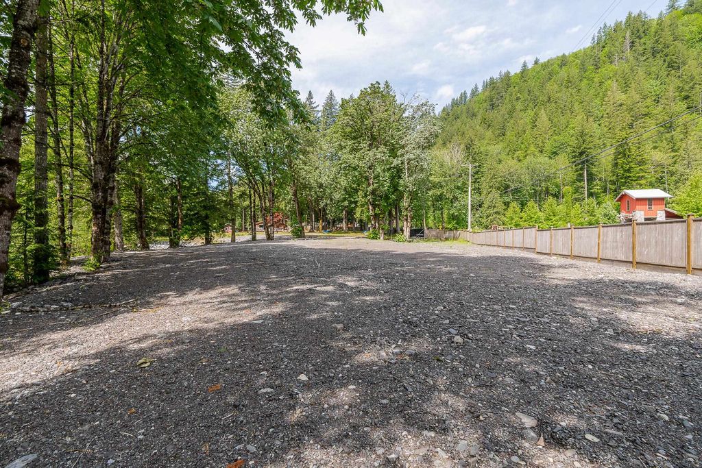 listing image 1102035118218535166