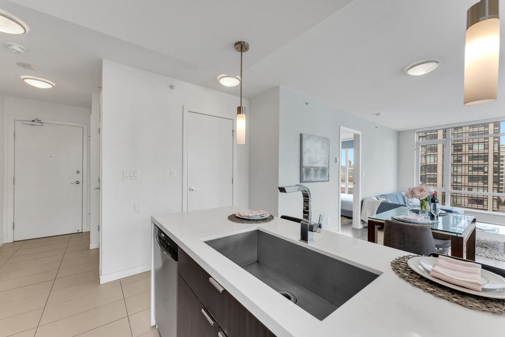 listing image 1109488924534170022