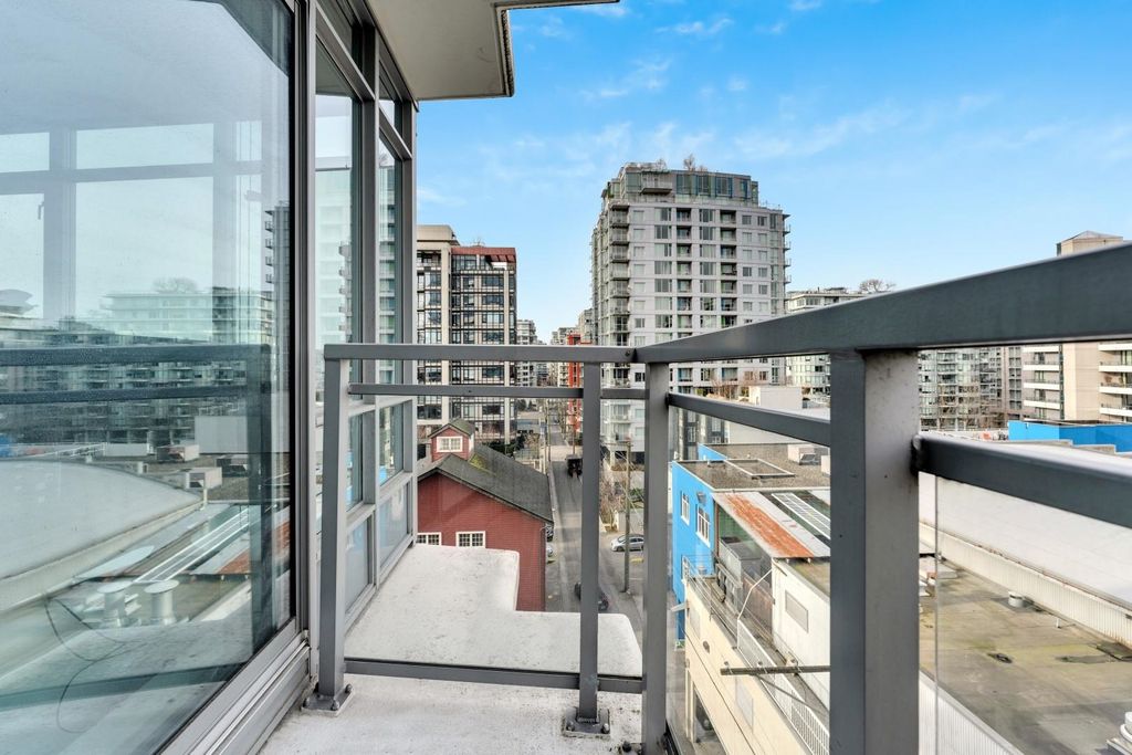 listing image 1100636742363100564