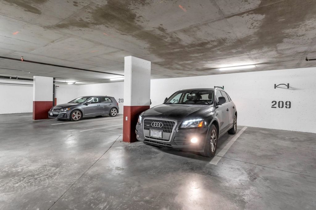 listing image 1103721874774949060