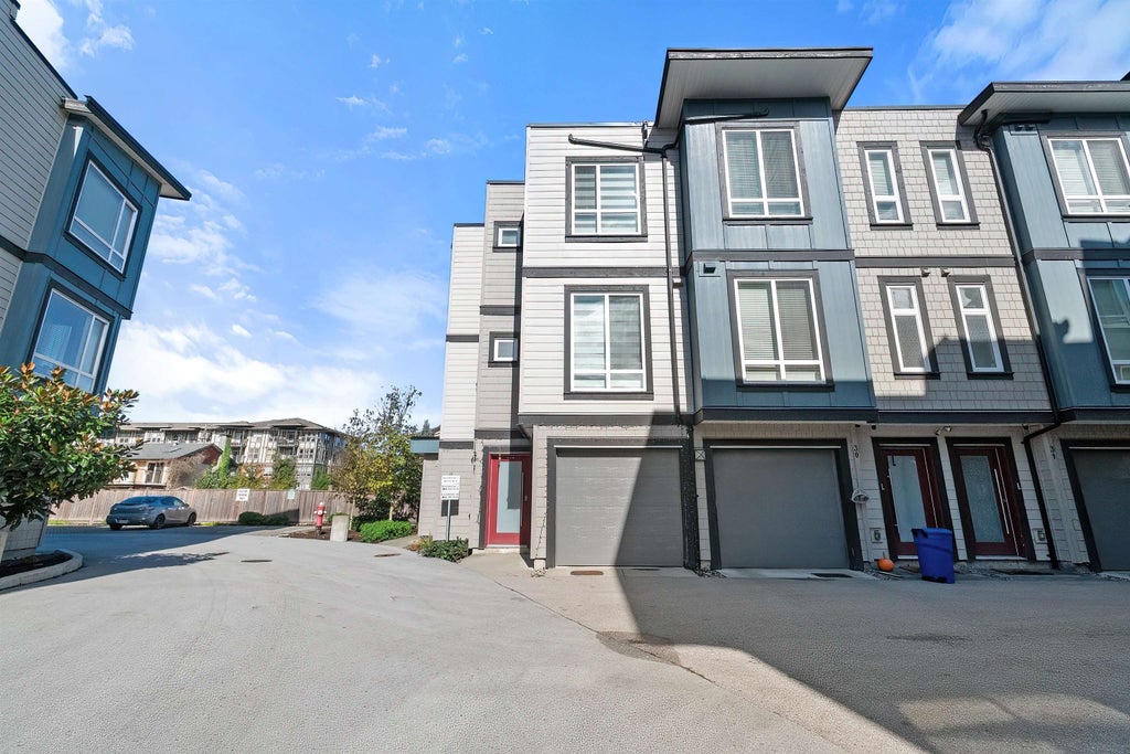 Photo of 5515 199a Street #29, Langley, BC V3A 1J7 (MLS # R3174981)