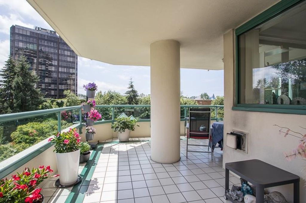 listing image 1100103309566127173