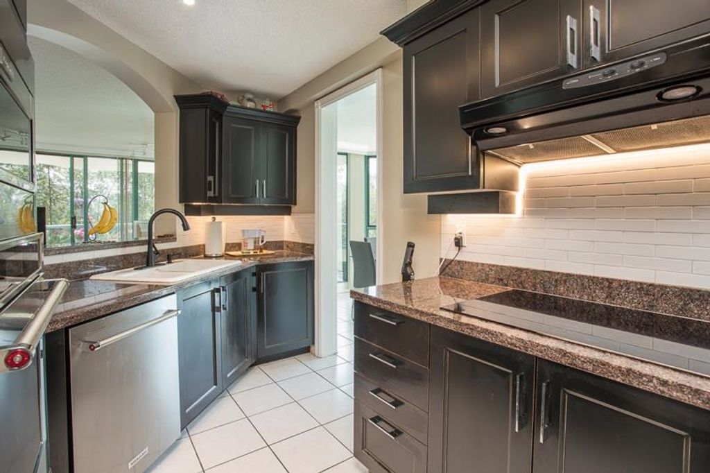 listing image 1105510964826414970