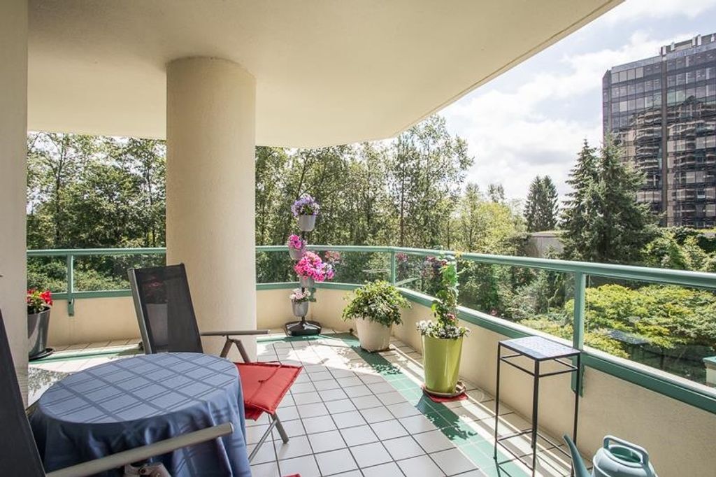 listing image 1103541296453326426