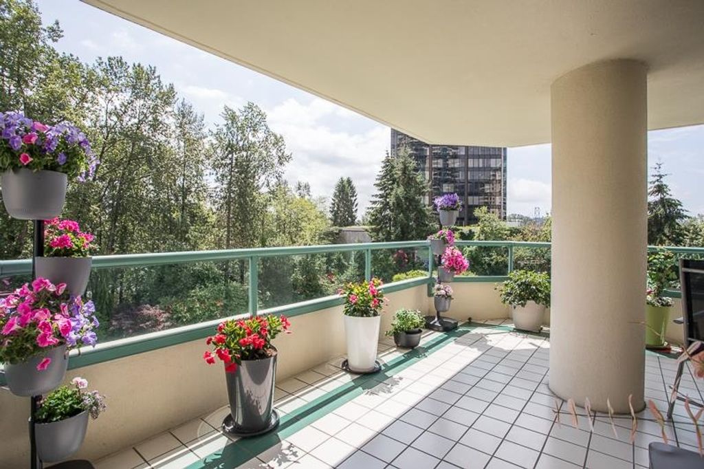 listing image 1102980199713181137