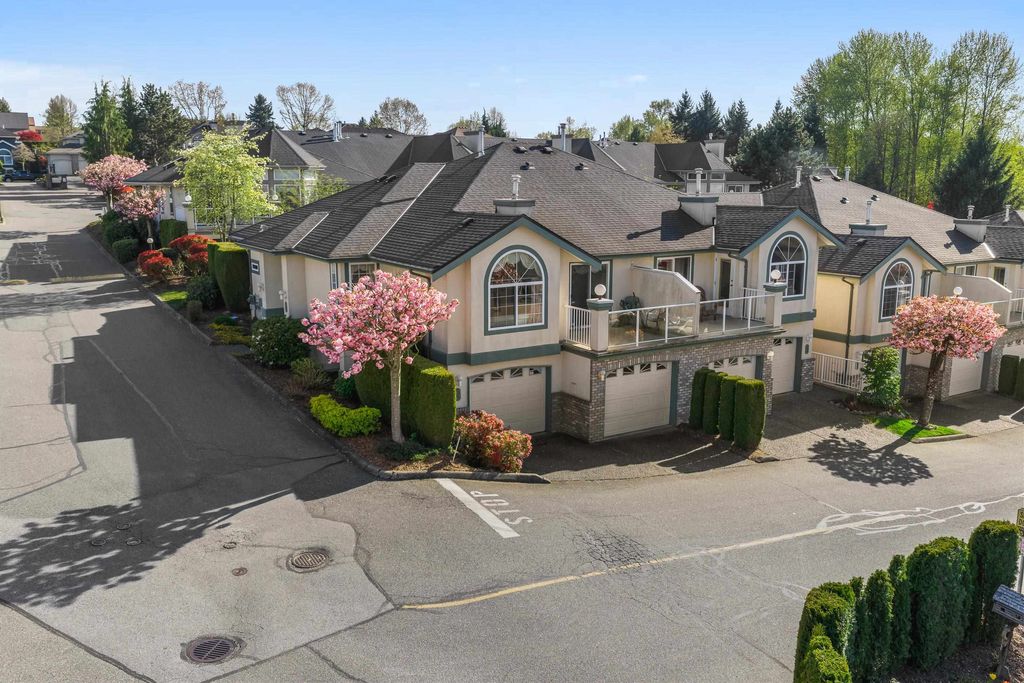 Photo of 32777 Chilcotin Drive #39, Abbotsford, BC V2T 5W4 (MLS # R3114624)