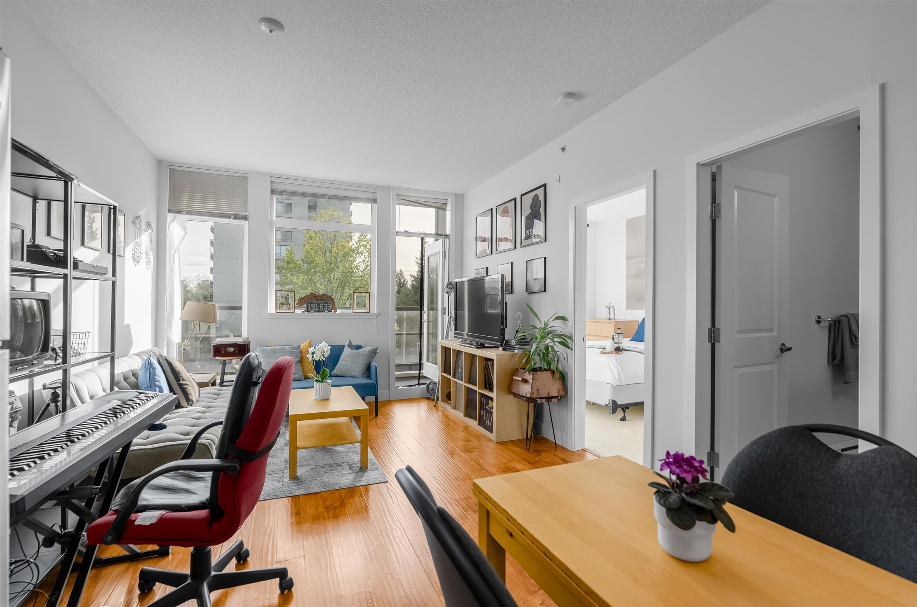 5692 Kings Road 409